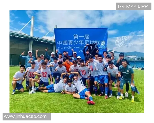 赛后复盘分析：北京足球队与成都足球队的竞技状态与表现对比